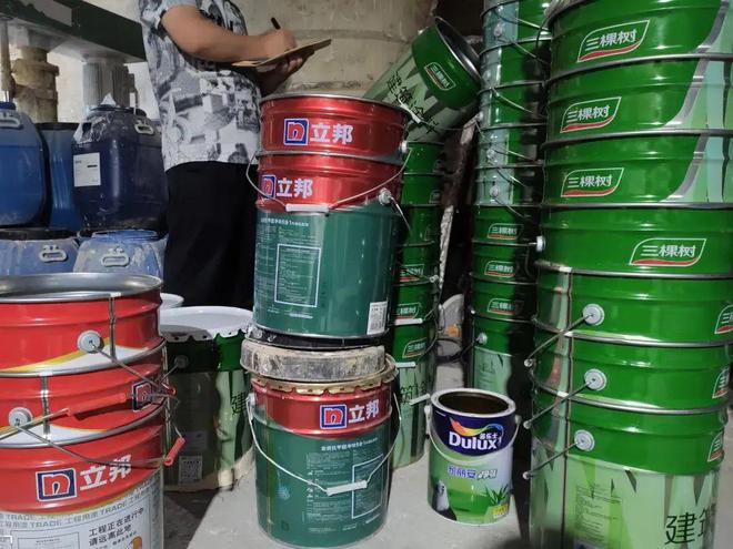 重慶破獲特大假冒涂料案，立邦、多樂士、三棵樹等知名品牌遭侵權(quán)